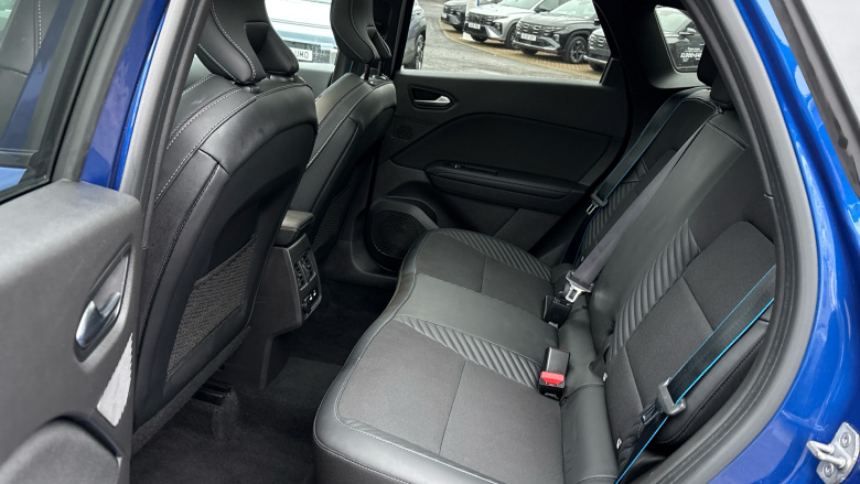 Renault Symbioz 1.6 E-Tech FHEV 145 Iconic Esprit Alpine 5dr Auto Hybrid Estate